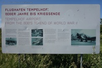 Flughafen Tempelhof Geschichte Infotafel