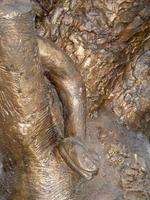Schlange Baumdenkmal Bronzeskulptur