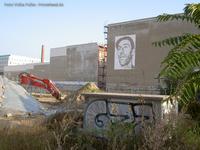 Brandmauer mit Graffiti von Go Furth in Berlin