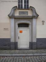 Eingangsportal des Hospitals der Parochialkirche in der Waisenstraße im Klosterviertel