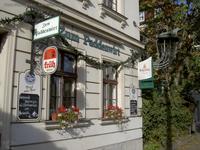 Restaurant zum Paddenwirt mit dem Frosch an der Eiergasse im Berliner Nikolaiviertel