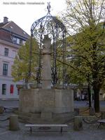Gründungsbrunnen, auch Wappenbrunnen genannt, von 1987 im Berliner Nikolaiviertel