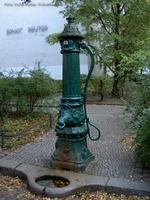 Berlin Ackerstraße Straßenbrunnen
