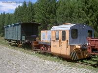 Kleinlok und Materialwagen am Bahnhof Sternebeck