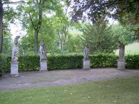 Vier Statuen im Schlosspark Freienwalde