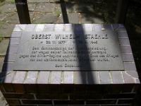 Gedenktafel für Oberst Wilhelm Staehle am Glockenturm in der Invalidensiedlung in Berlin-Frohnau