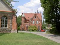 Schlosskirche und Schloss Jahnsfelde
