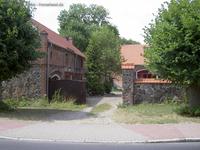 Alter Bauernhof mit Feldsteingebäuden in Zinndorf