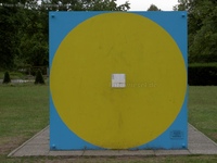 Kunst am Rosengarten im Treptower Park