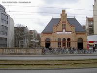 Empfangsgebäude am Bahnhof Prenzlauer Allee