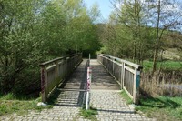 Kienberg Wuhletal kurze Holzbrücke