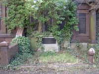 Grabstätte der Familie Gragert auf dem Friedhof Plonzstraße