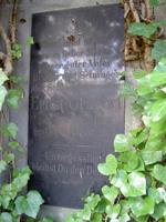 Grabtafel für Ernst Gragert auf dem Friedhof Plonzstraße