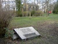 Grabstein Gabbert auf dem Friedhof Plonzstraße