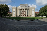Berliner Volksbühne NONBINARY