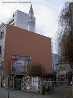 Minarett der Mevlana-Moschee in Kreuzberg